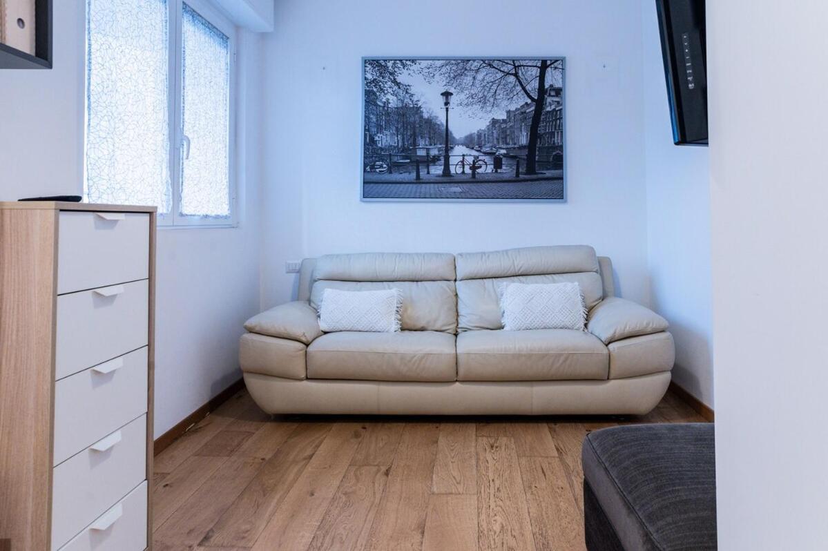 Apartment M64 Mailand